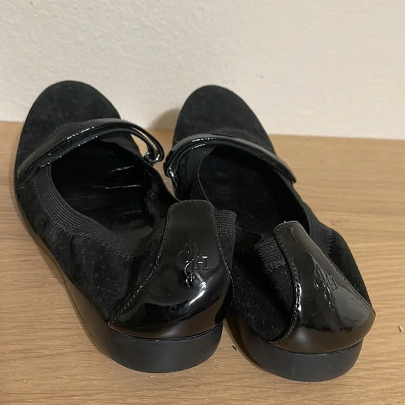 Cole Haan Ballerina Black Flats Size 7 - Picture 4 of 16